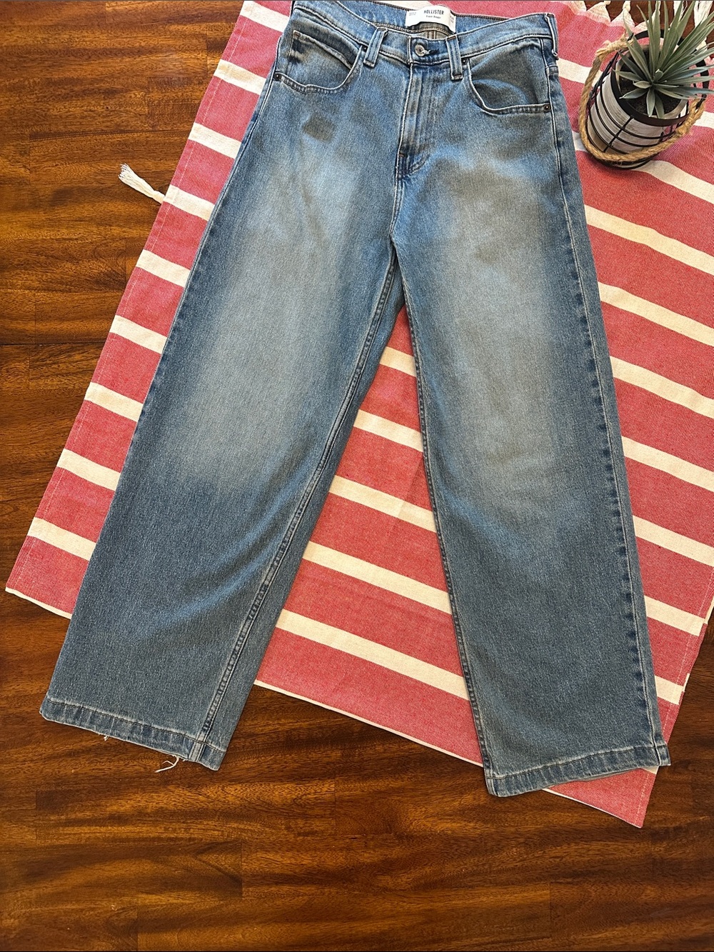 Hollister Men’s Super Baggy Vintage Blue W28xL32